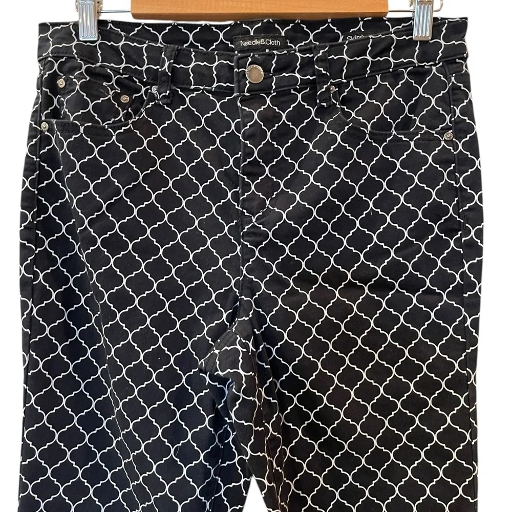 Needle & Cloth Women’s Black & White Diamond Pattern Pants Size: 10 - Picture 5 of 8